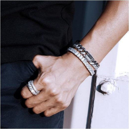 Princess Cut Tennis Bracelet in White Gold 8mm